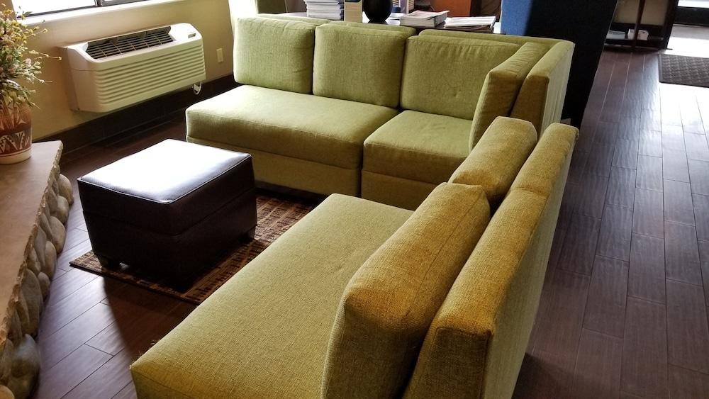فندق كومفورت إن ساليدا المظهر الخارجي الصورة